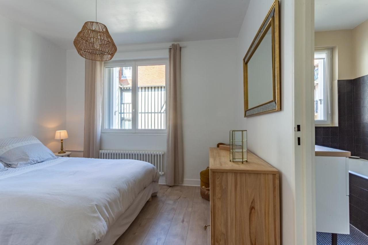 Le Carrousel - Appartement avec studio attenant Deauville Extérieur photo